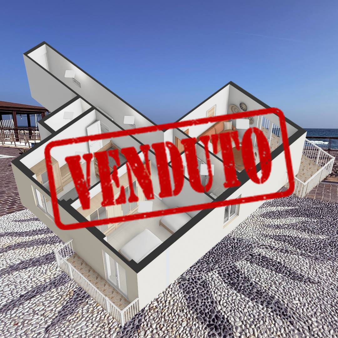 A Loano ampio trilocale centrale a 300 metri dalle spiagge